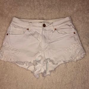 Women’s white high rise shorts